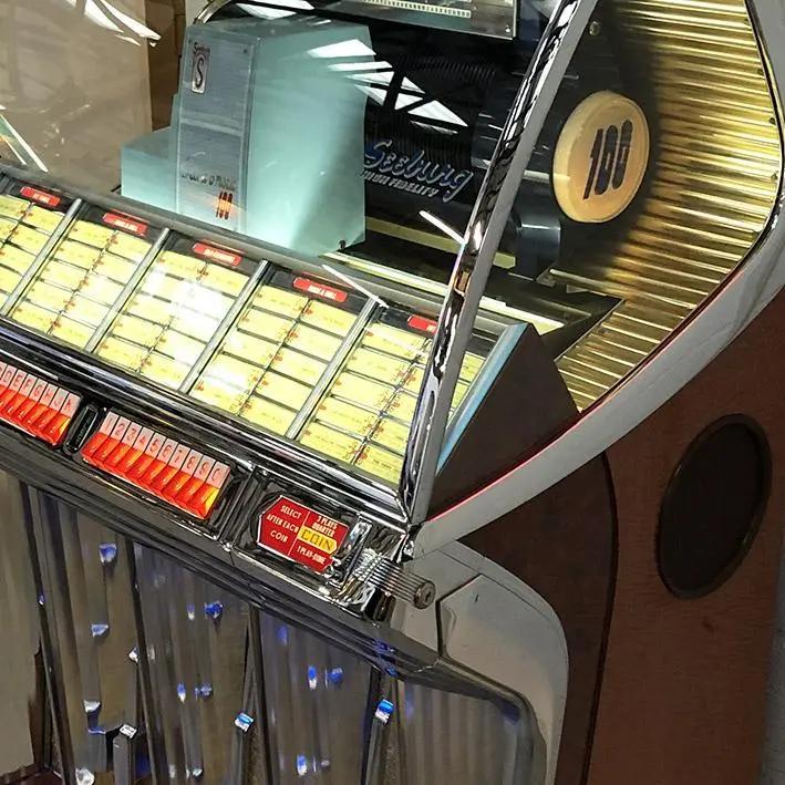 1954 Seeburg HF100R Jukebox - Image 4