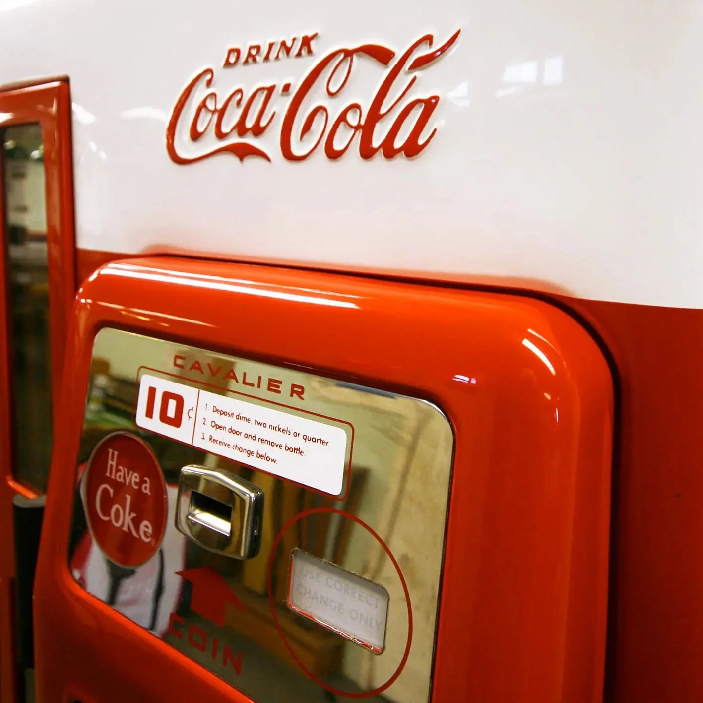 1957 Cavalier 96 Coca-Cola Machine - Image 4