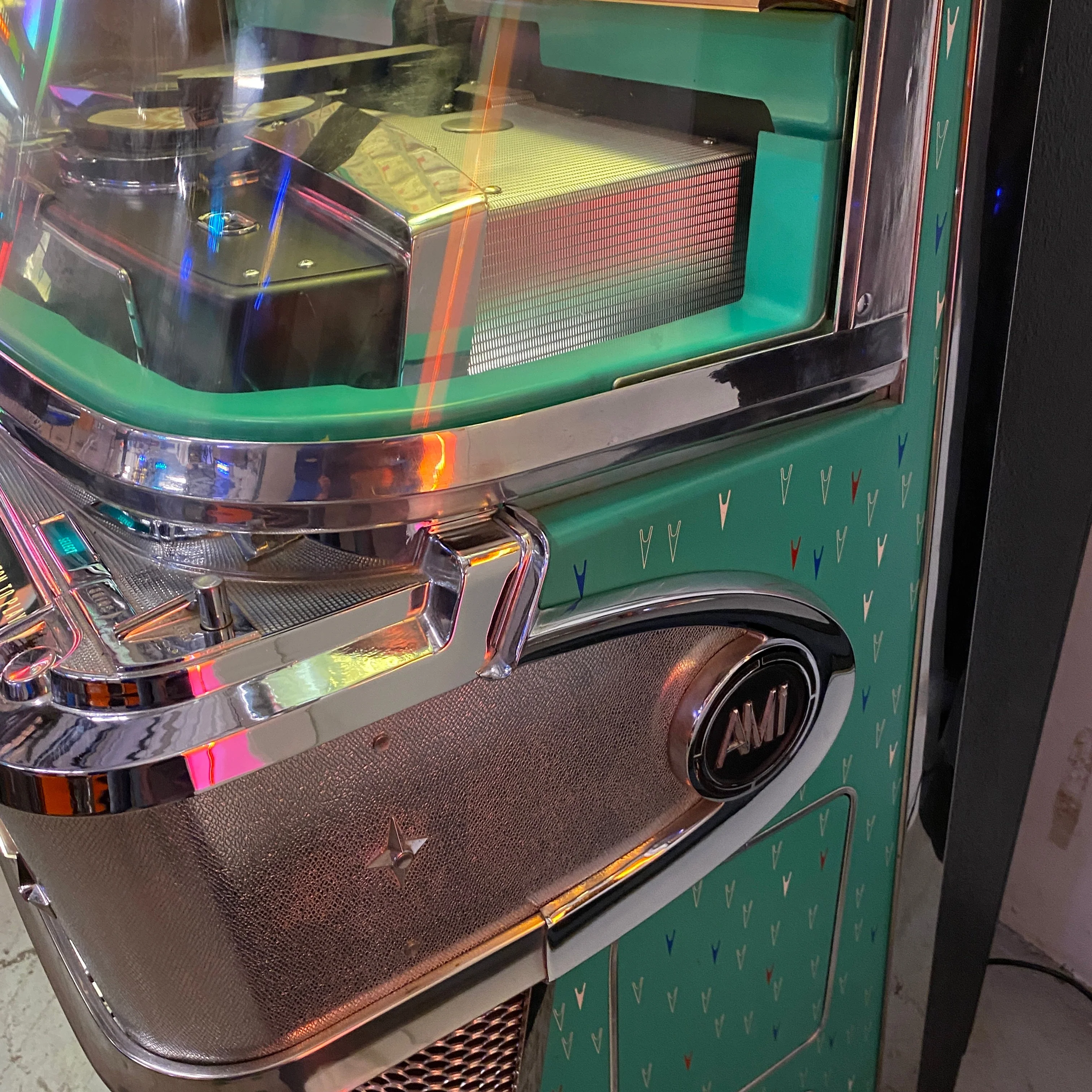 1958 AMI I 200 Vinyl Jukebox Selector Wheel Version with Spearmint Trim - Image 24