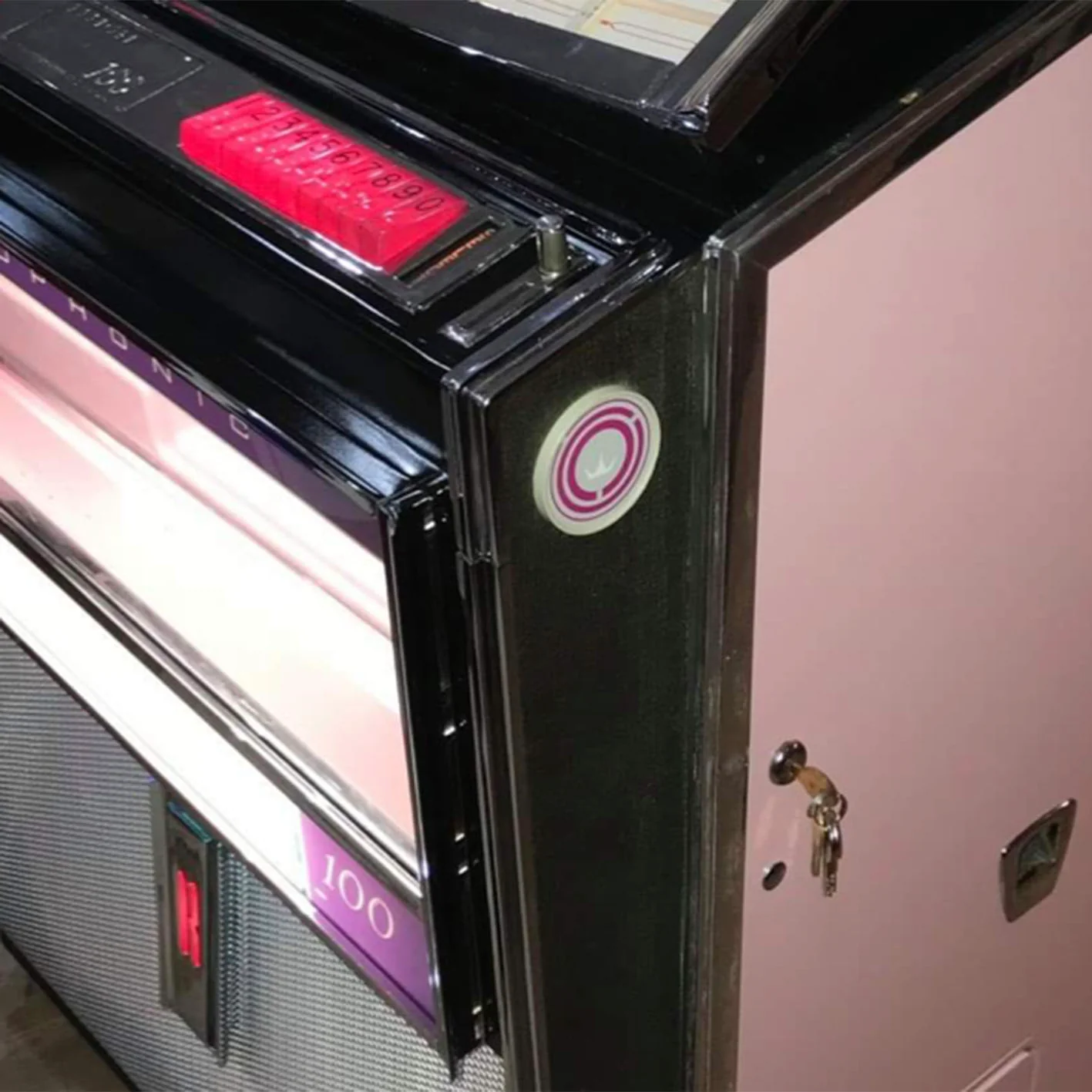 1963 Rock-Ola Capri 100 Jukebox - Image 4