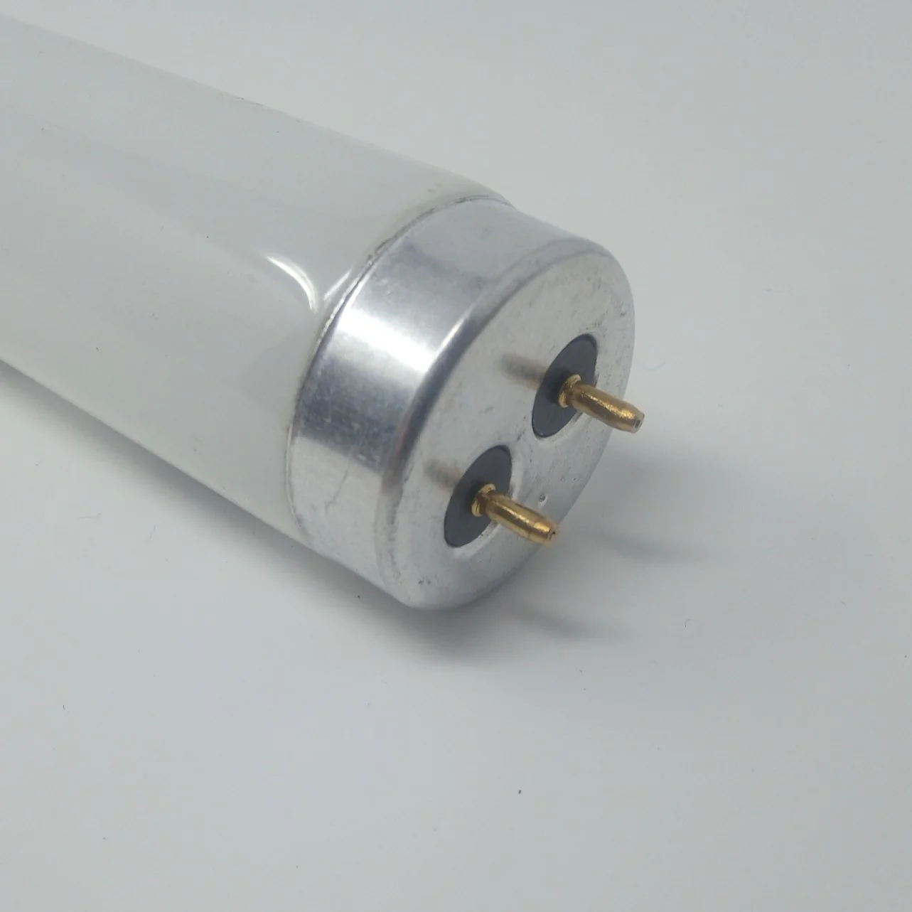 Rock-Ola Bubbler Fluorescent Tube for Pilaster - 24" - 36121-LF - Image 6