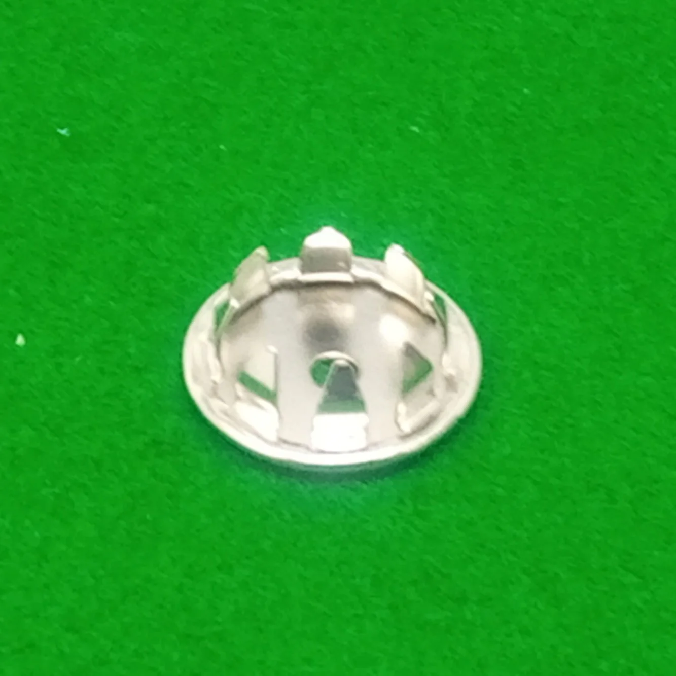 Trunnion Shaft Button - Image 4