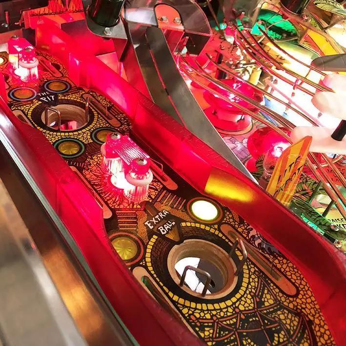 1993 Indiana Jones Pinball Machine by Williams - Image 8
