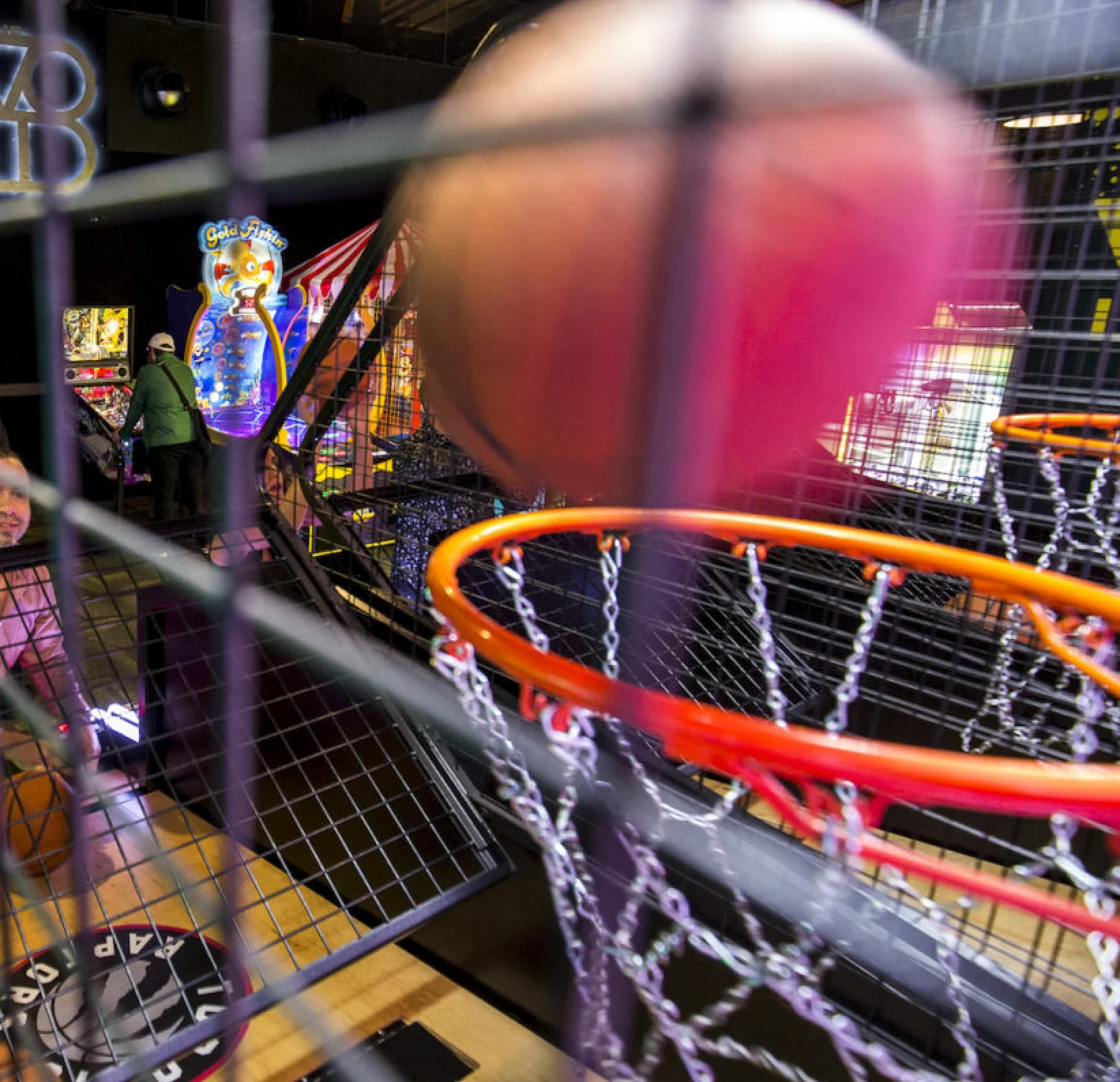 NBA Gametime Basketball game by ICE - Image 6