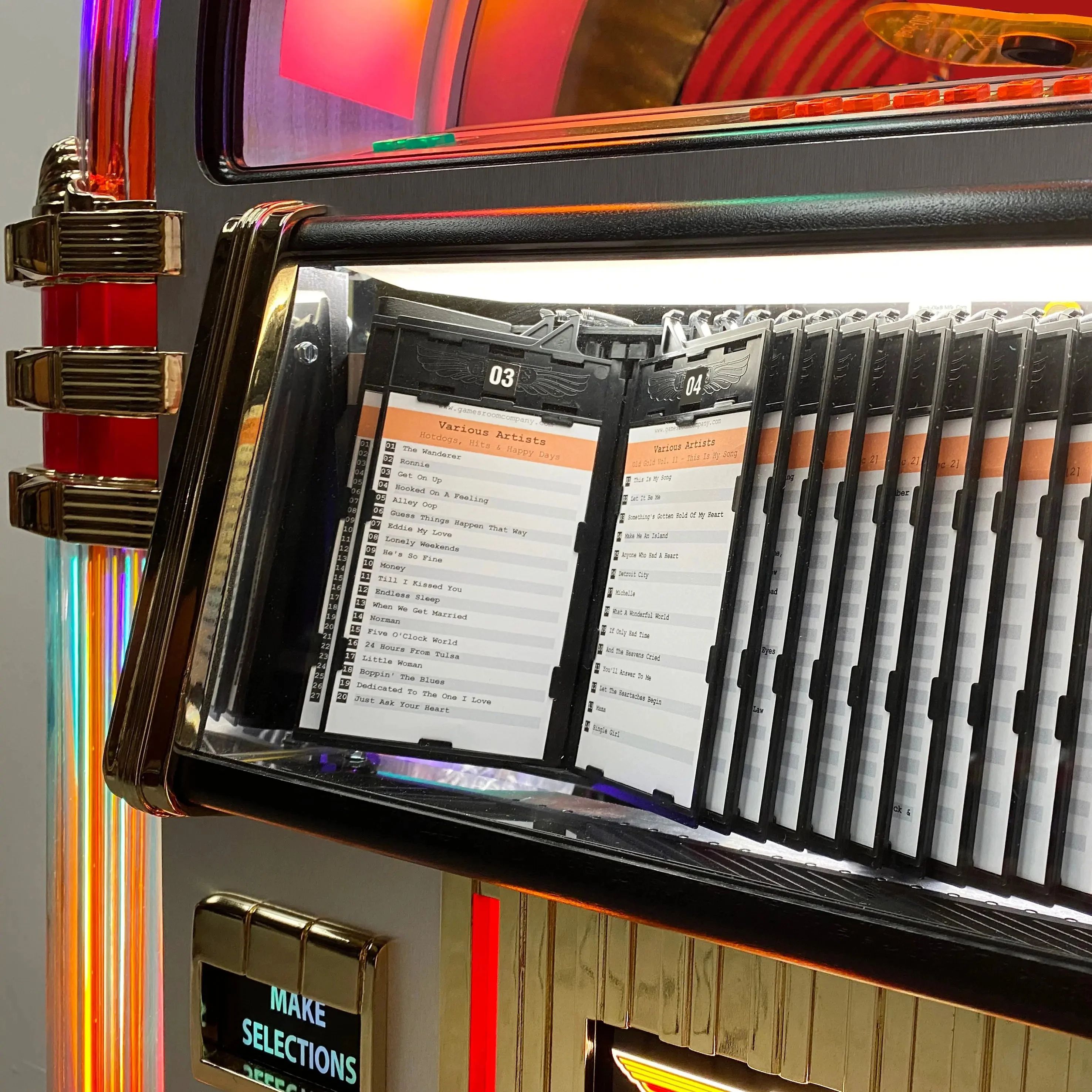 Rock-Ola Bubbler CD Jukebox Crystal Edition with Bluetooth - Image 3