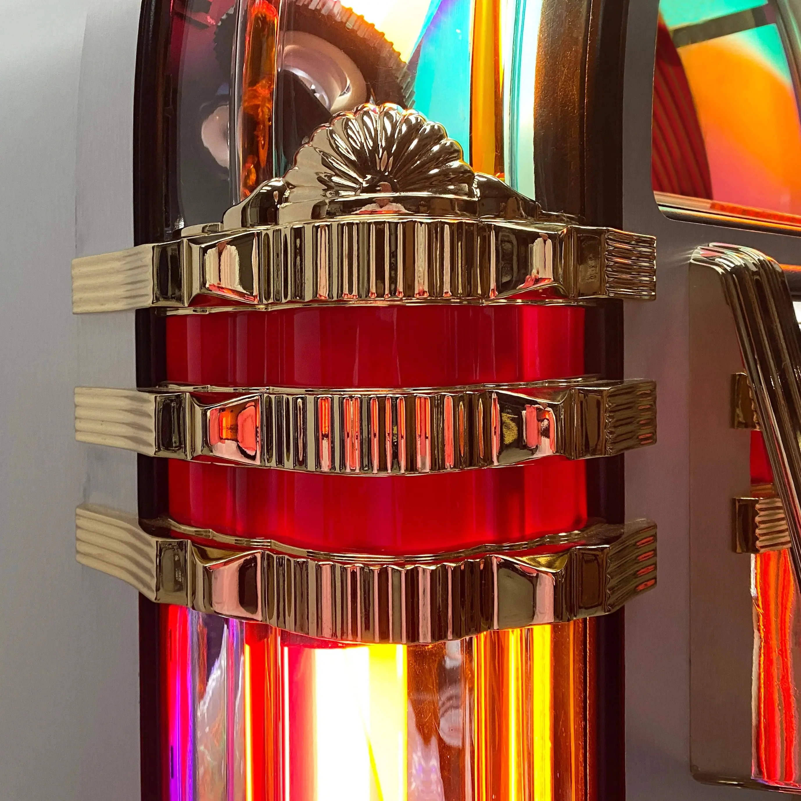 Rock-Ola Bubbler CD Jukebox Crystal Edition with Bluetooth - Image 5