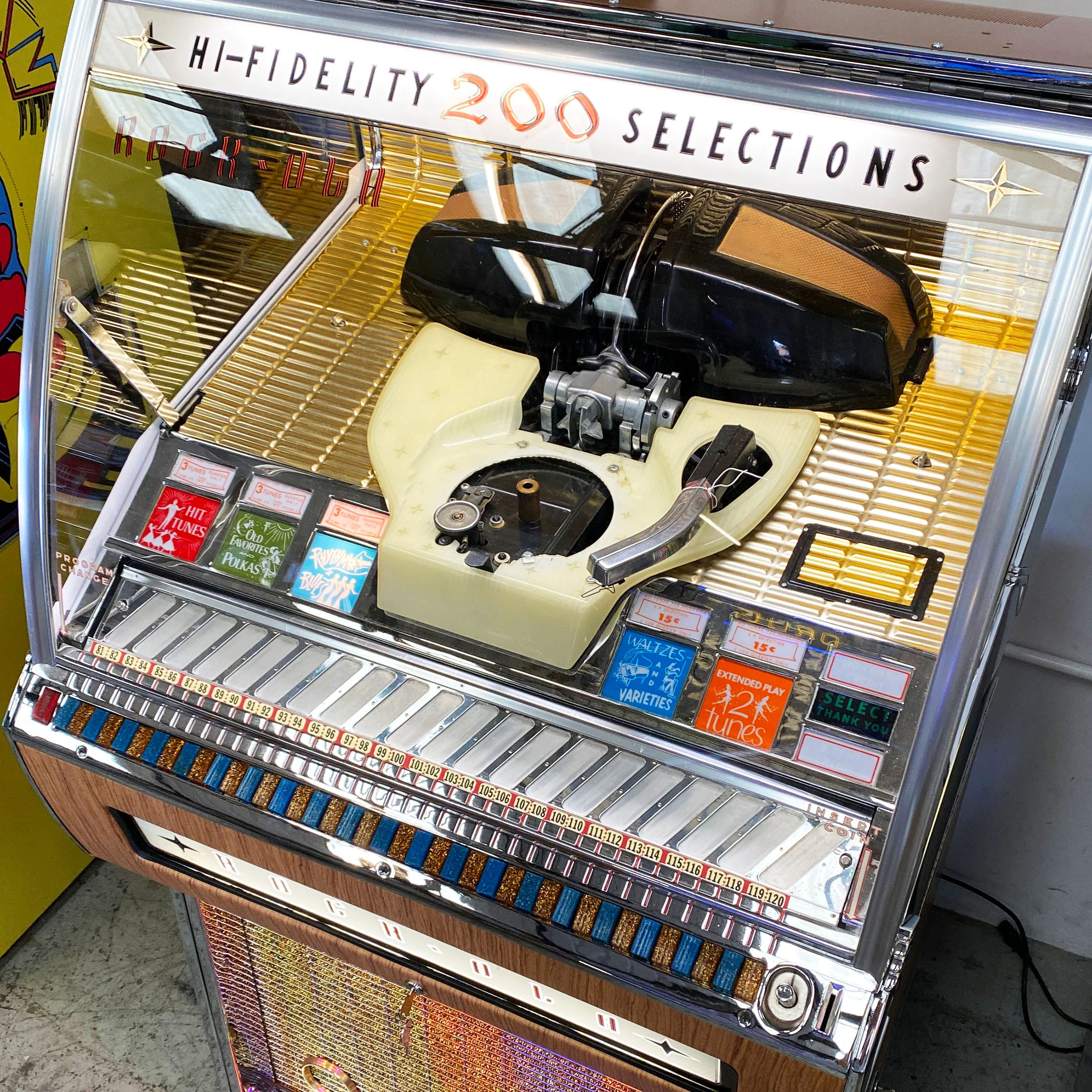 1957 Rock-Ola 1455 Vinyl Jukebox - Image 9