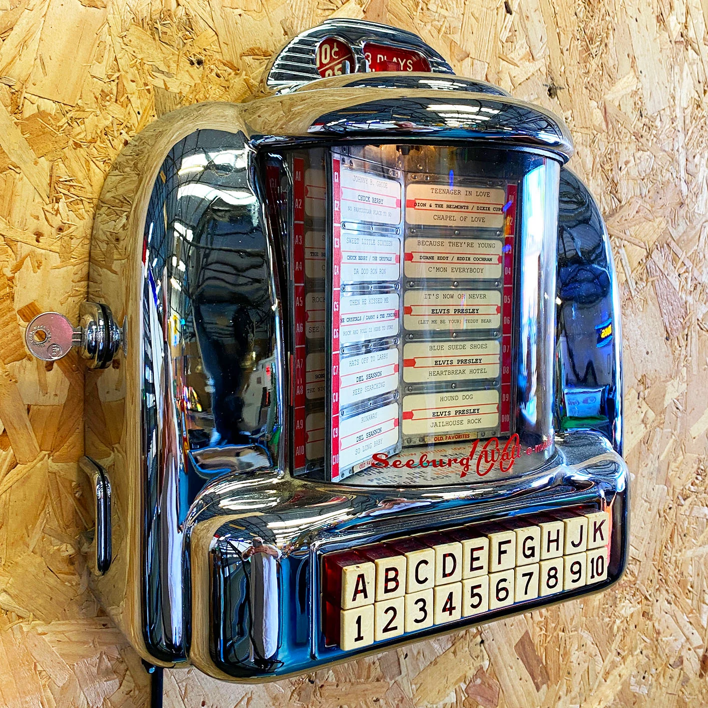 Original Seeburg 100 Wall-O-Matic Wall-Box with Bluetooth Retrofit - Image 4