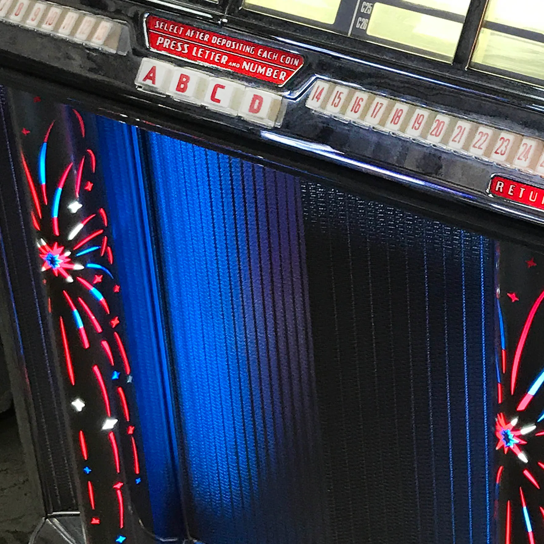 1955 Wurlitzer 1800 Vinyl Jukebox - Image 11
