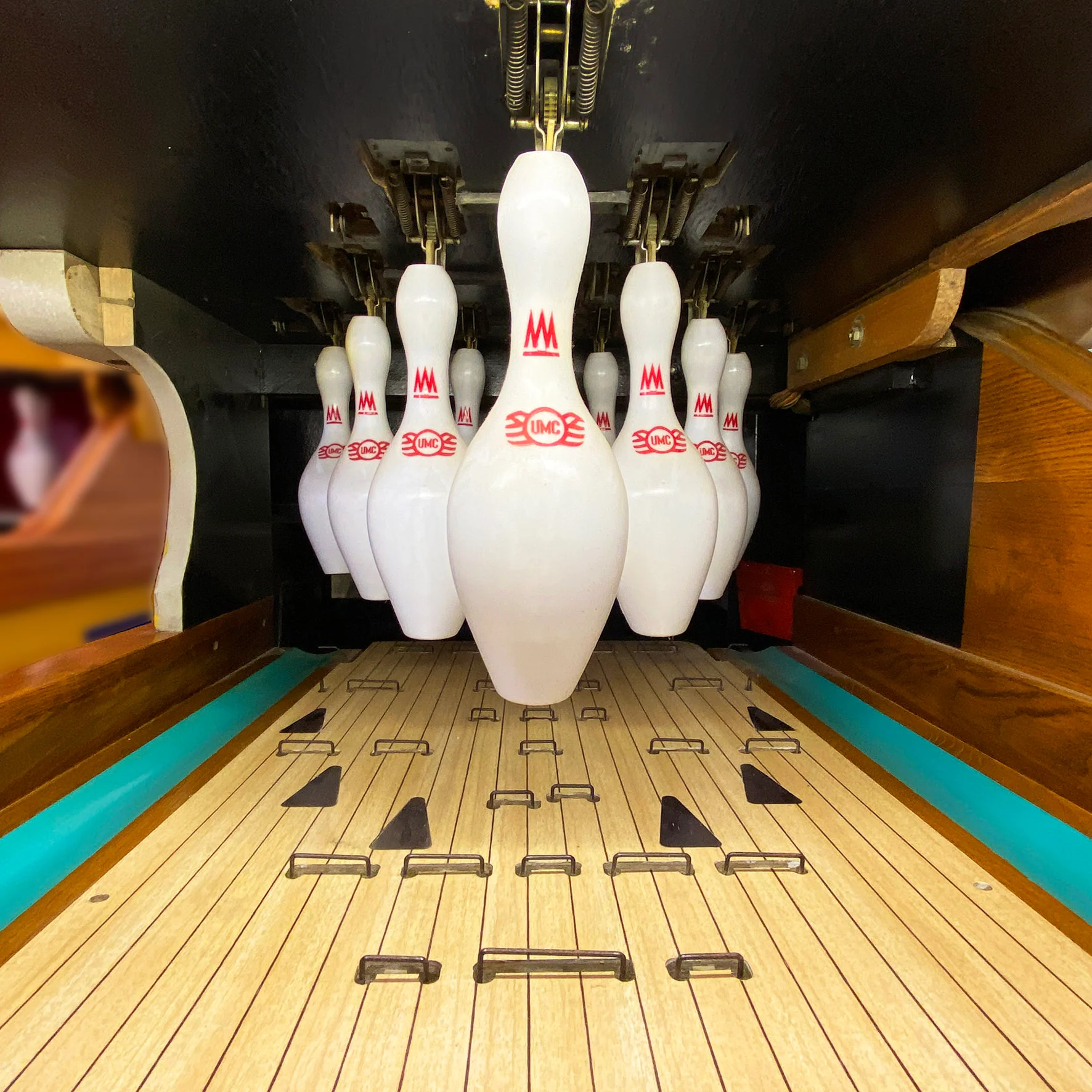 1964 Polaris Indoor Bowling Alley 14ft - Image 14