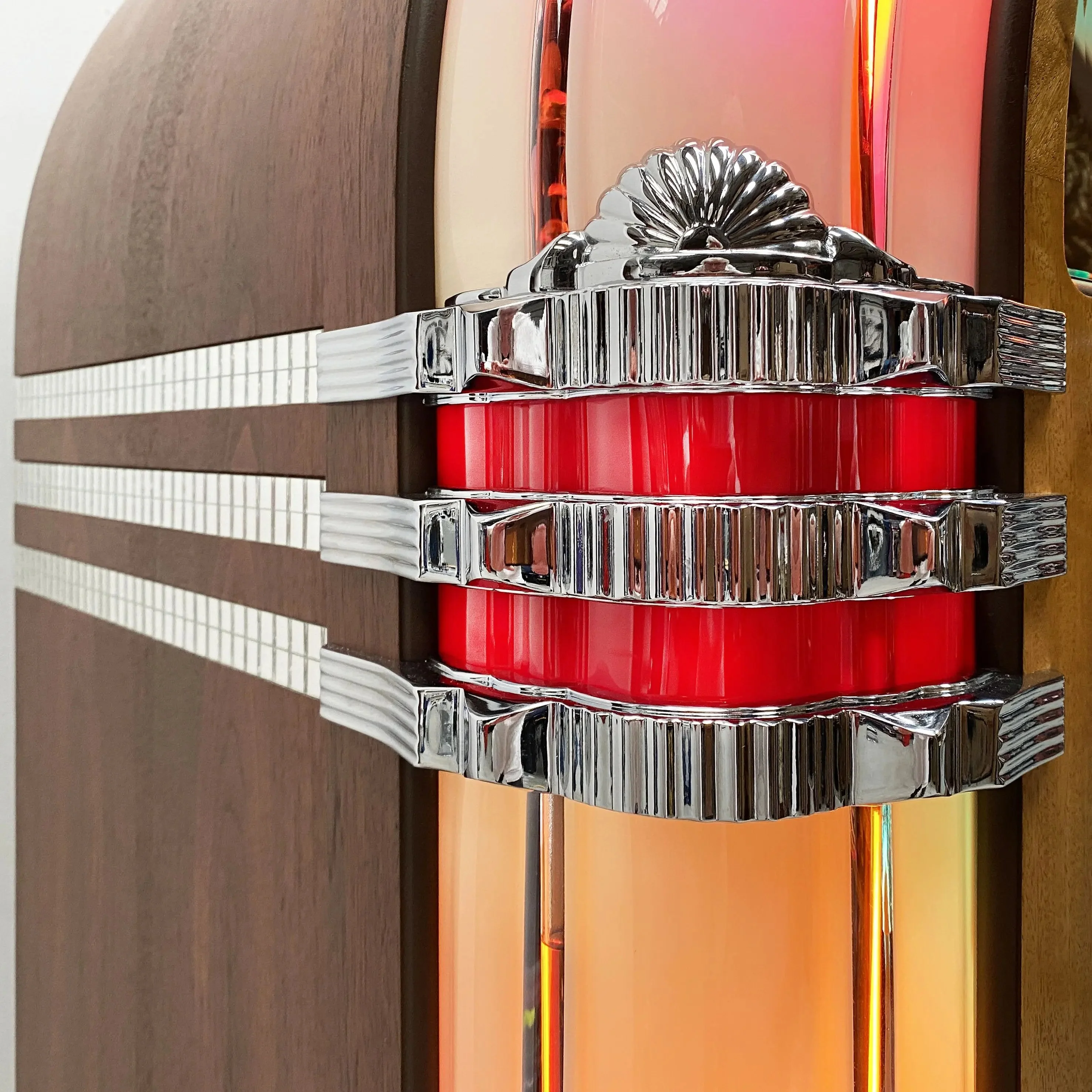 Rock-Ola Bubbler CD Jukebox in Walnut with Bluetooth - Image 8