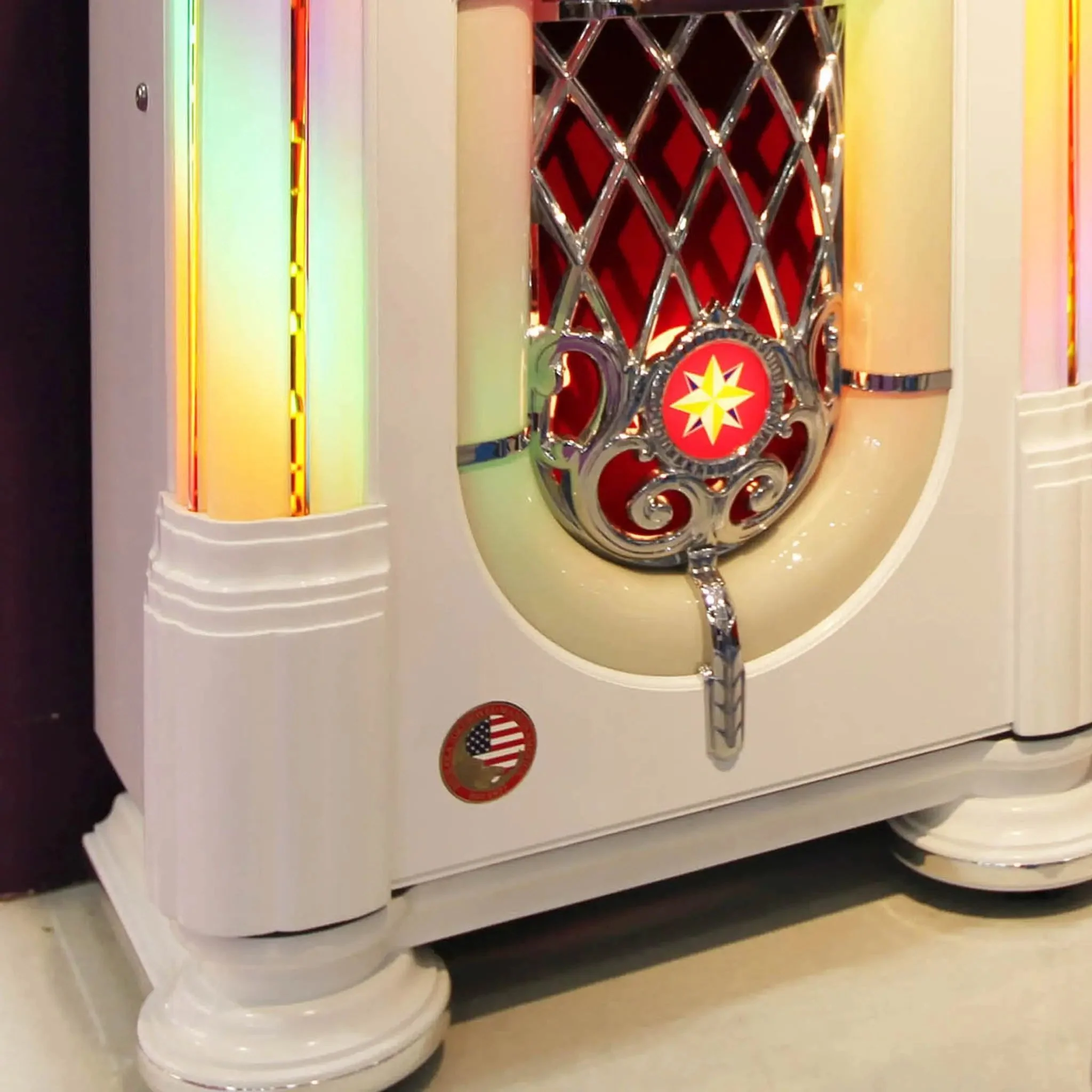 Rock-Ola Bubbler Digital Music Center Jukebox in Gloss White with Bluetooth - Image 12