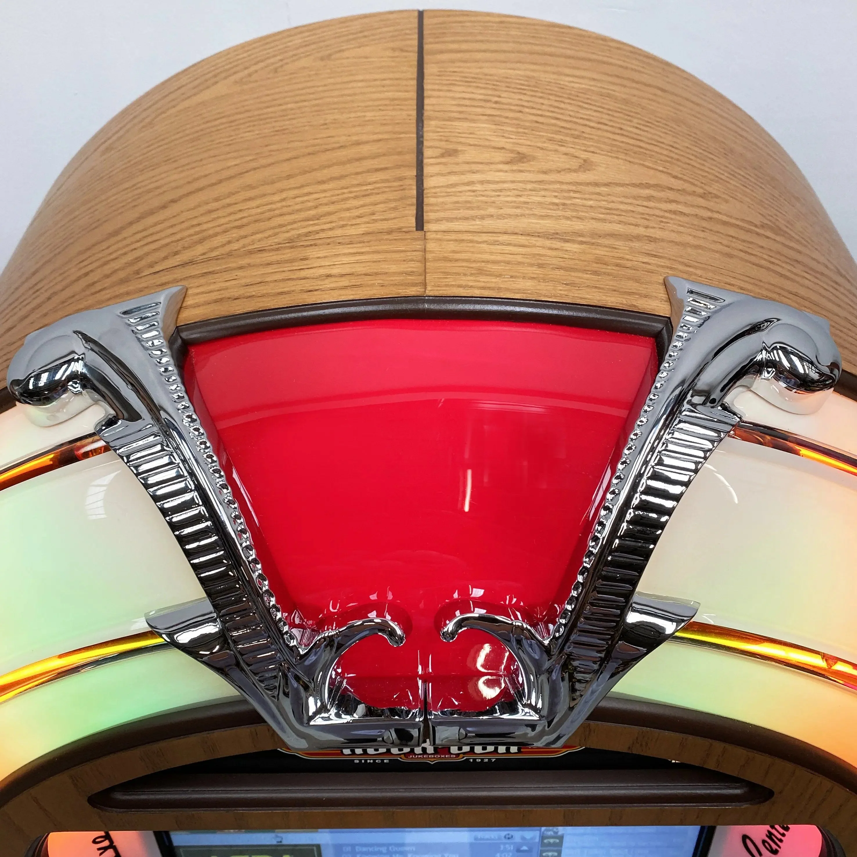 Rock-Ola Digital Music Center Jukebox in Light Oak with Bluetooth - Image 6