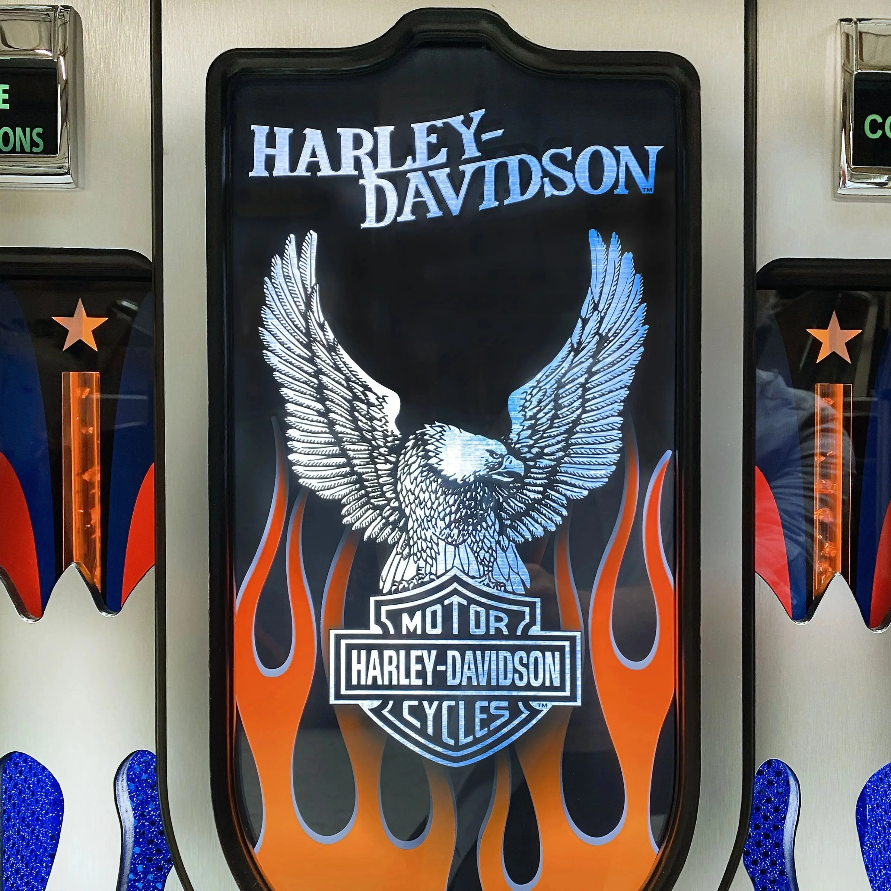 Rock-Ola Harley-Davidson Flames CD Jukebox in Aluminium with Bluetooth - Image 14