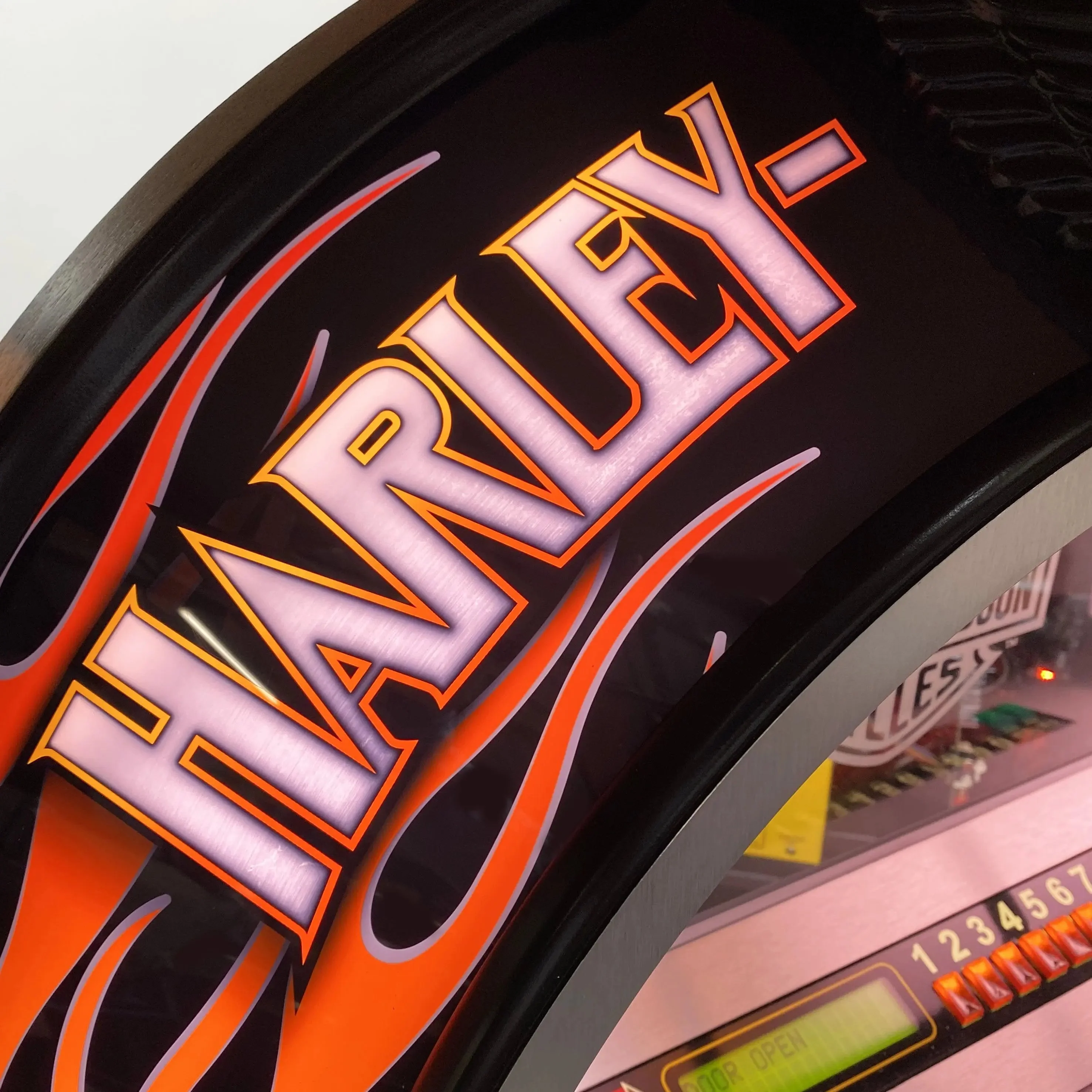 Rock-Ola Harley-Davidson Flames CD Jukebox in Aluminium with Bluetooth - Image 6