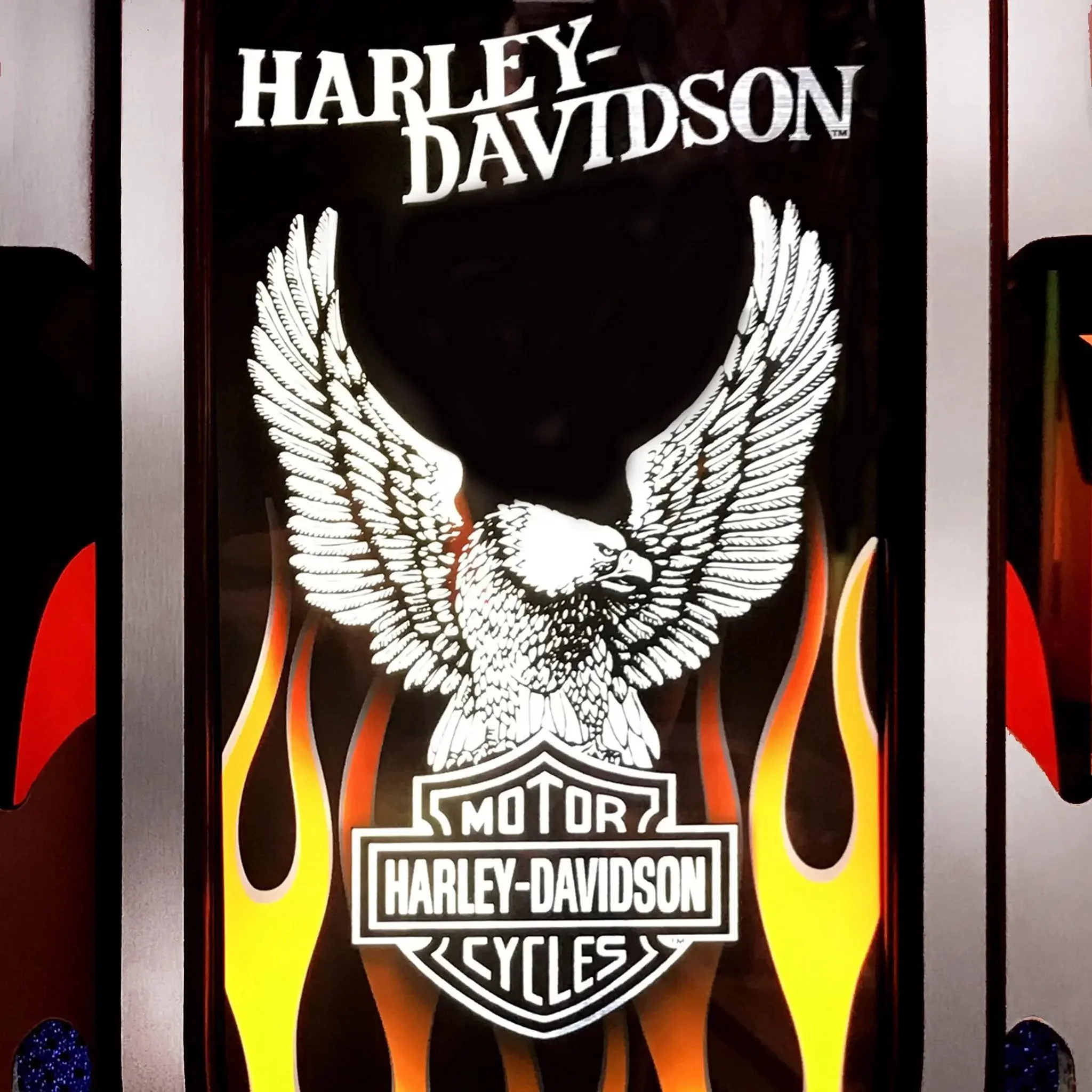 Rock-Ola Harley Davidson Flames Music Center Jukebox in Aluminium with Bluetooth - Image 5