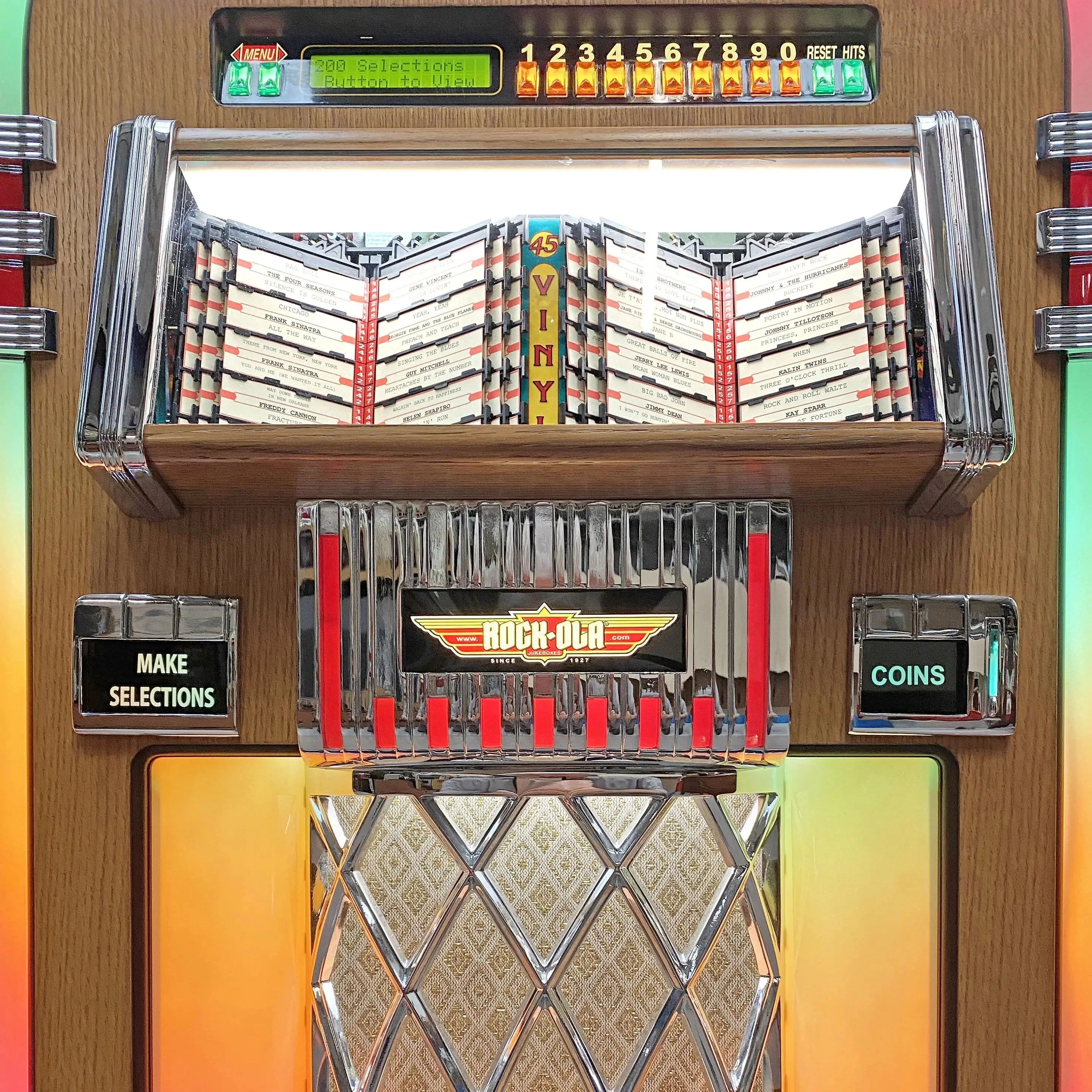 Rock-Ola Bubbler Vinyl 45 Jukebox in Light Oak with Bluetooth - Image 22