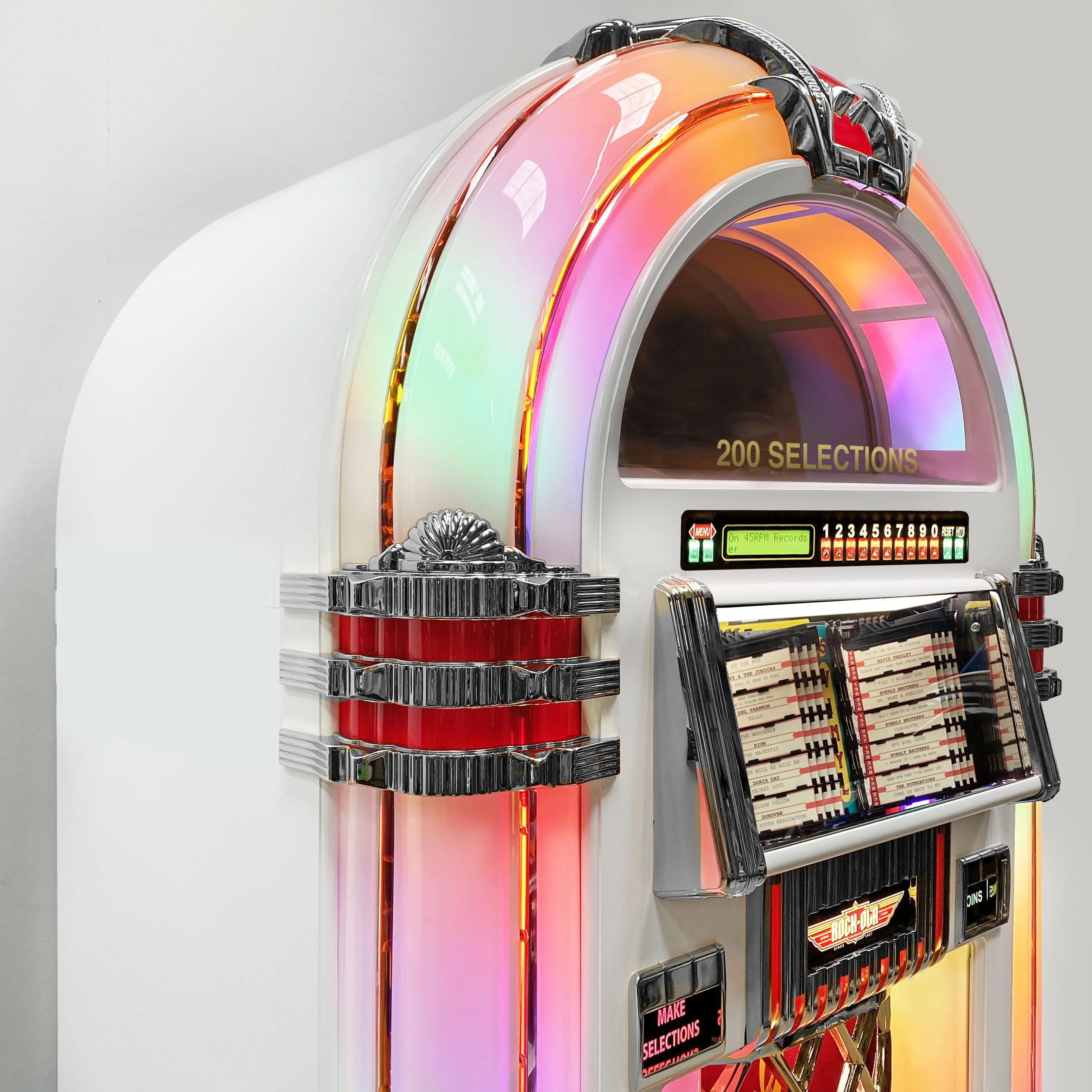 Rock-Ola Bubbler Vinyl 45 Jukebox in Gloss White with Bluetooth - Image 17