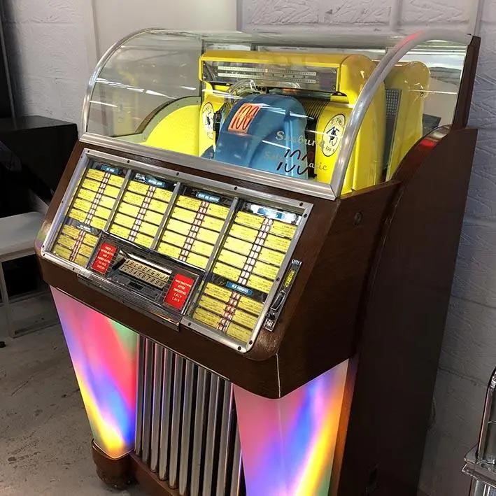 1952 Seeburg M100C Vinyl Jukebox - Image 13