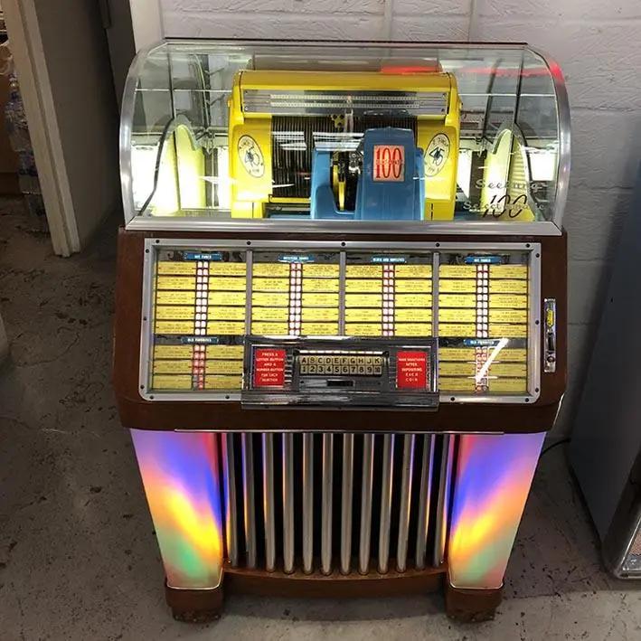 1952 Seeburg M100C Vinyl Jukebox - Image 2