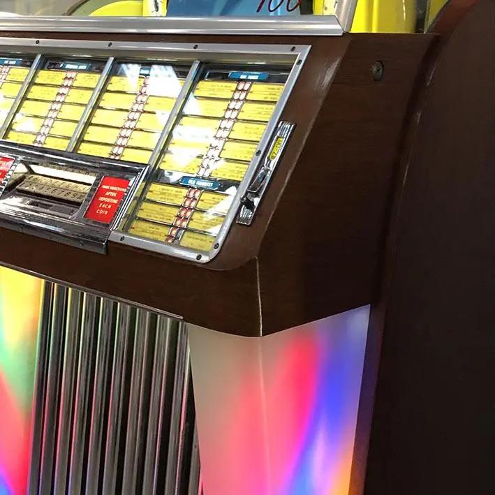 1952 Seeburg M100C Vinyl Jukebox - Image 5
