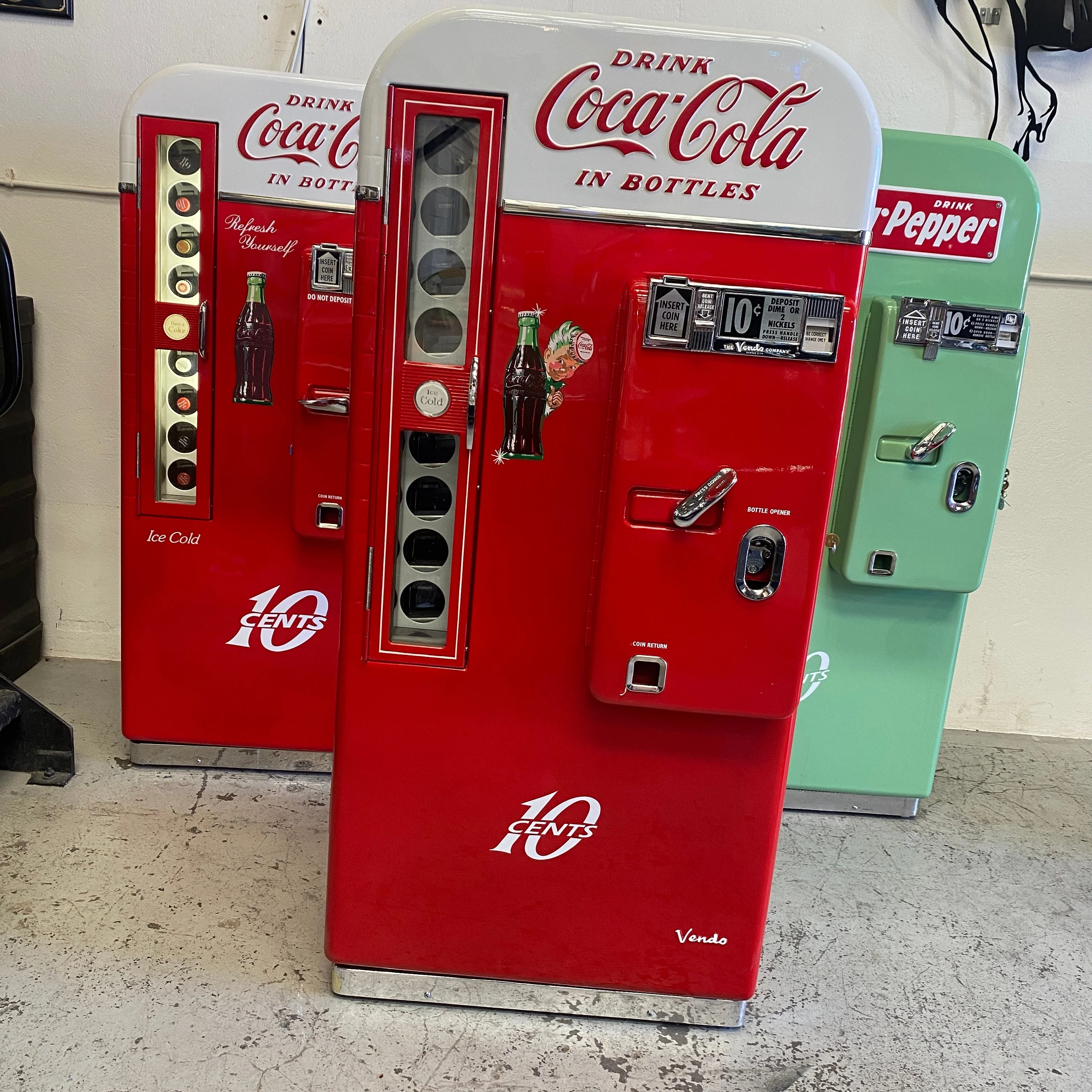 1957 Vendo 81-D Coca-Cola Machine - Image 6