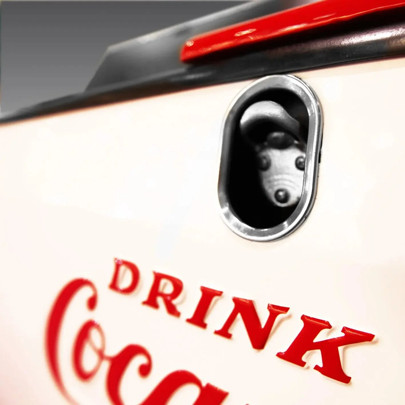 1950s Westinghouse Coca-Cola Chest - Image 7