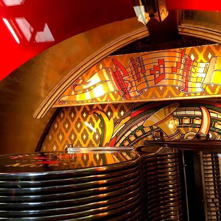 Original 1948 Wurlitzer 1100 Vinyl Jukebox - Image 11
